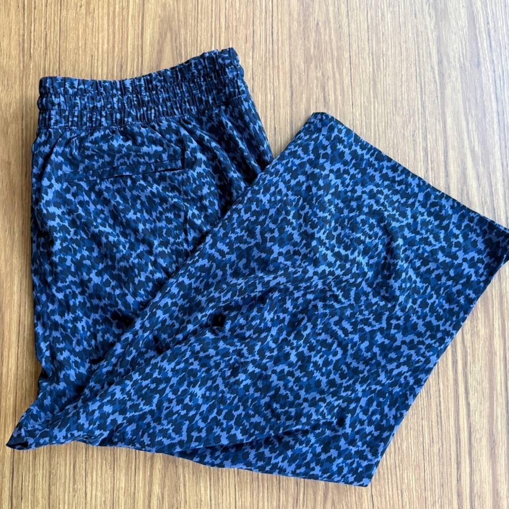 Athleta Avenue Wide Leg Crop Womens 20 Blue Black Abstract Pull On Pants